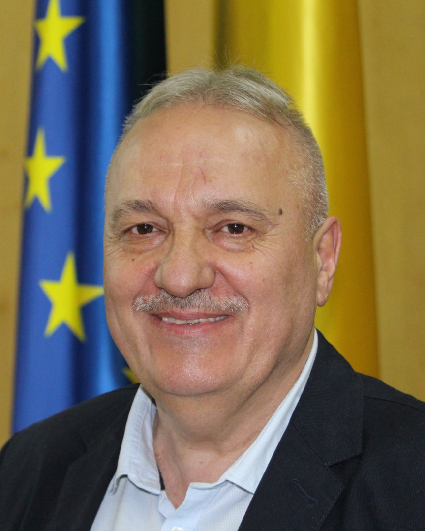 Mircea Mihăieș