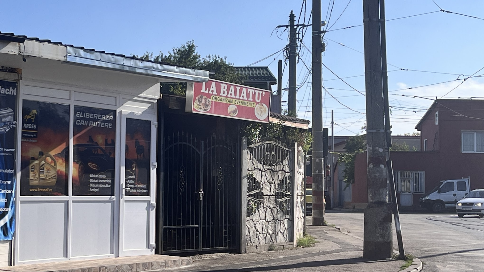 La Băiatul
