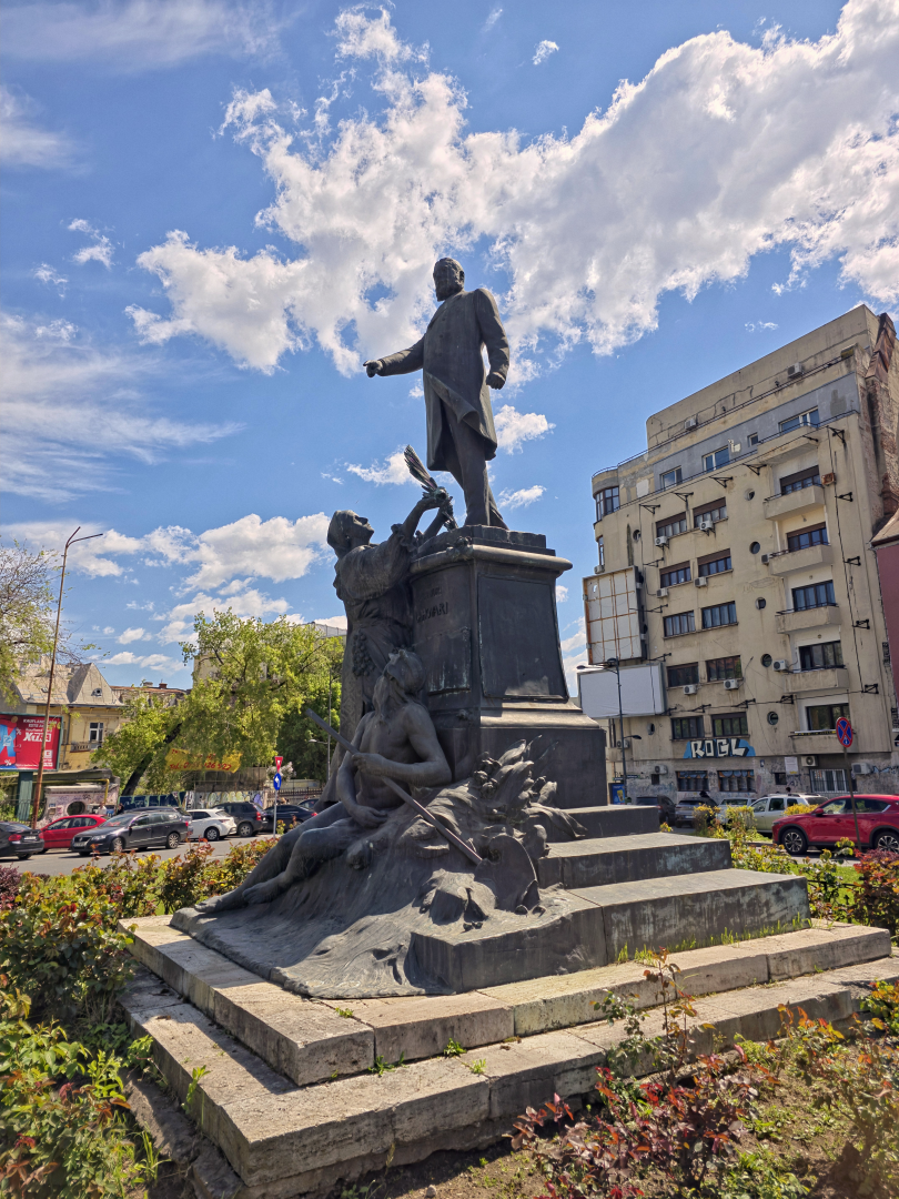 Piața Alexandru Lahovari