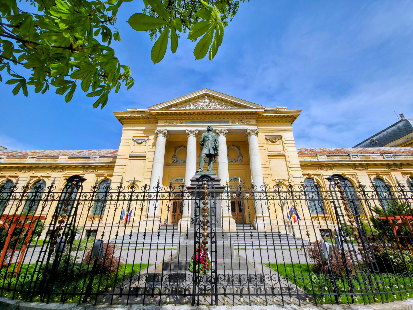 Universitatea de Medicină și Farmacie „Carol Davila”