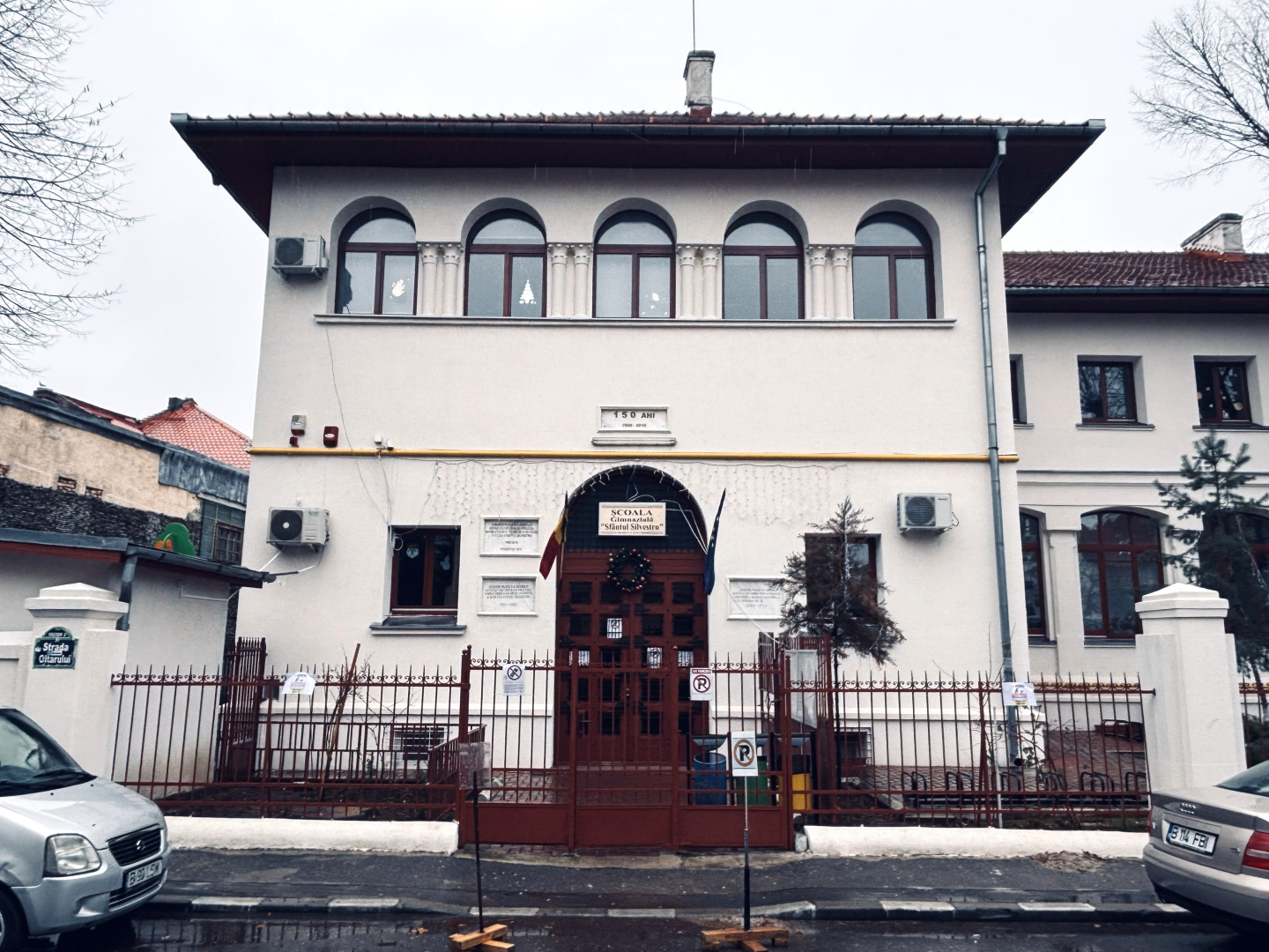 Școala Gimnazială „Sfântul Silvestru”